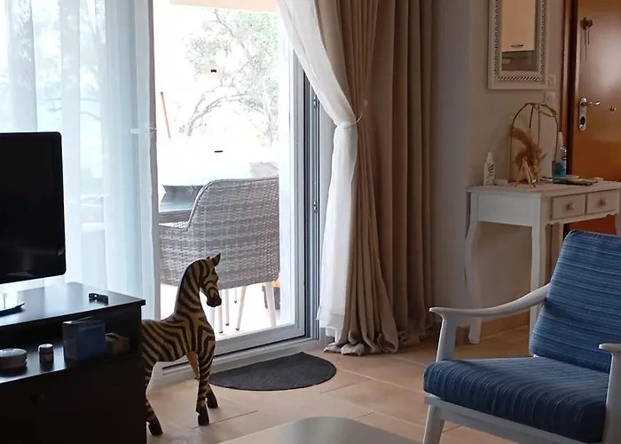 Treff - Comfortable House In West Possidi *