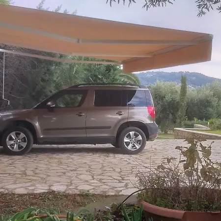 Treff - Comfortable House In West Possidi Holiday home Kalandra